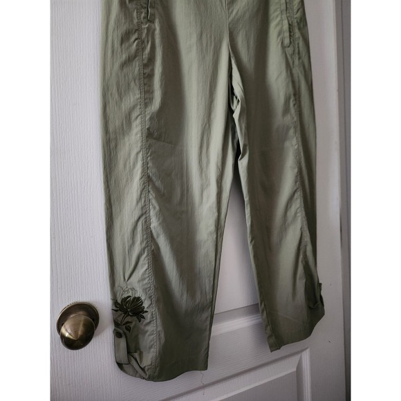 Zenergy By Chico's Womens‎ Crop Pants Lightweight Pull-on Embroidered Size M(8) - Picture 3 of 10